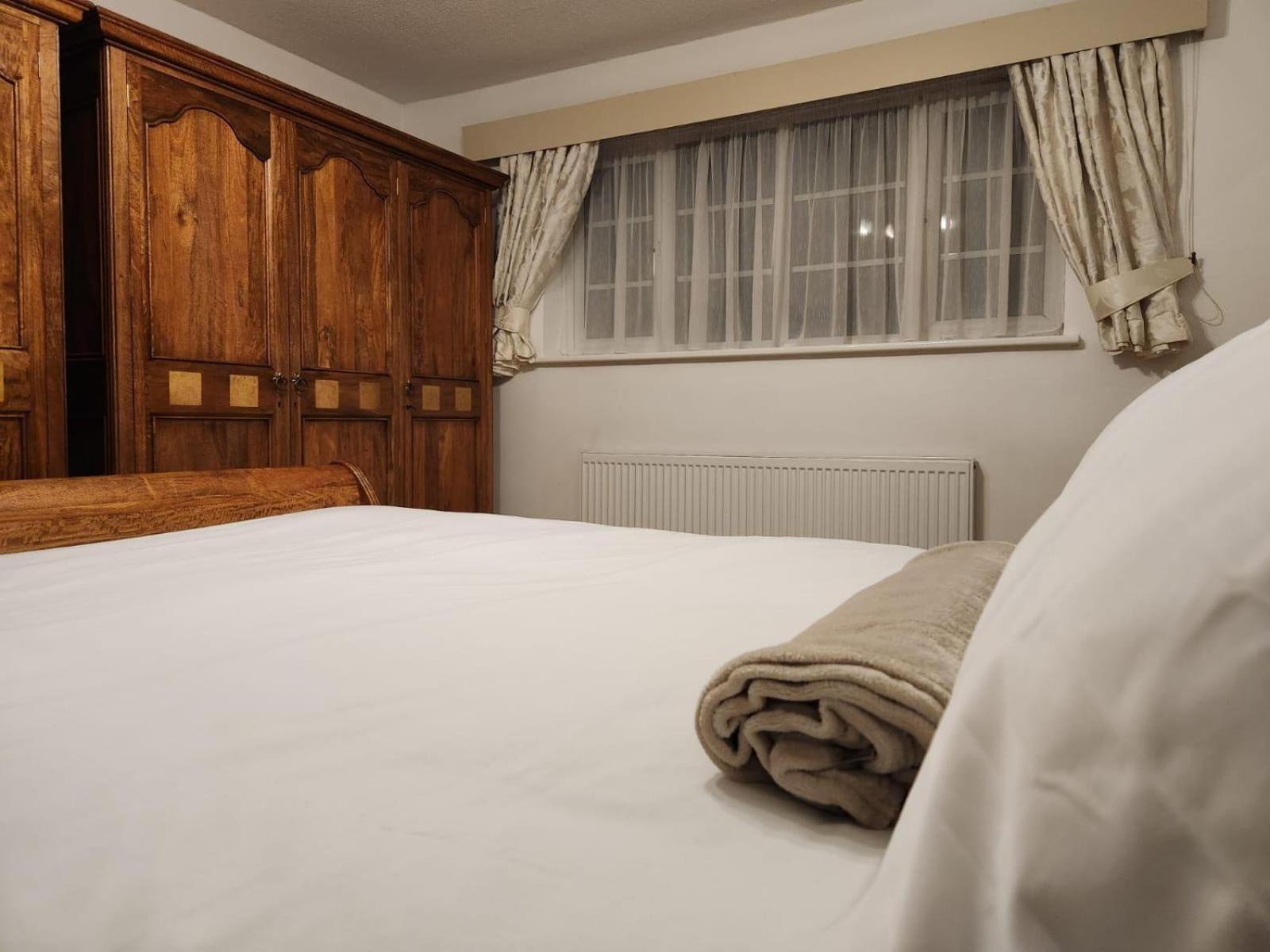 Homestay D Elmdon Shared 4 Bedrooms *