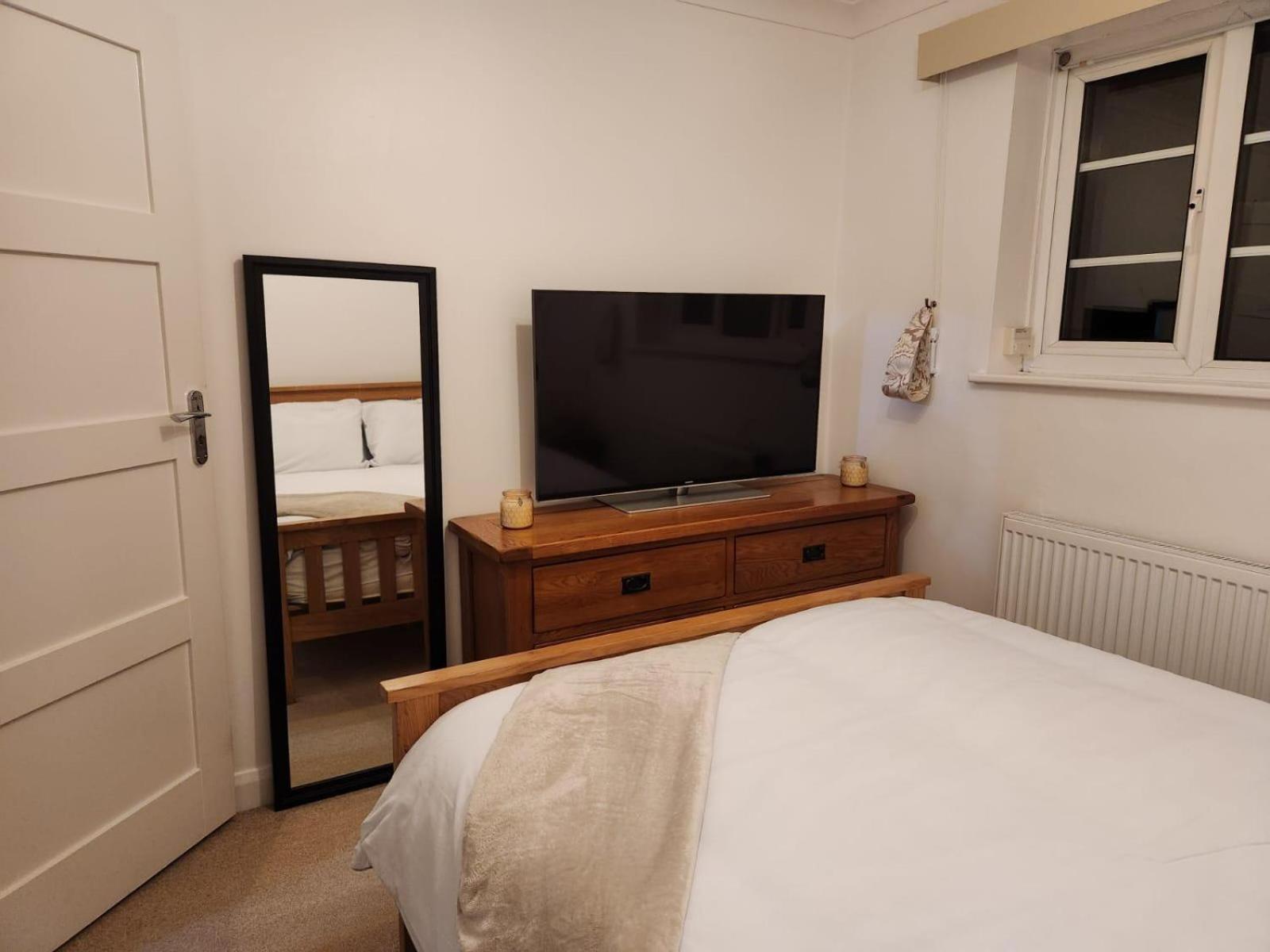 D Elmdon Shared 4 Bedrooms Homestay