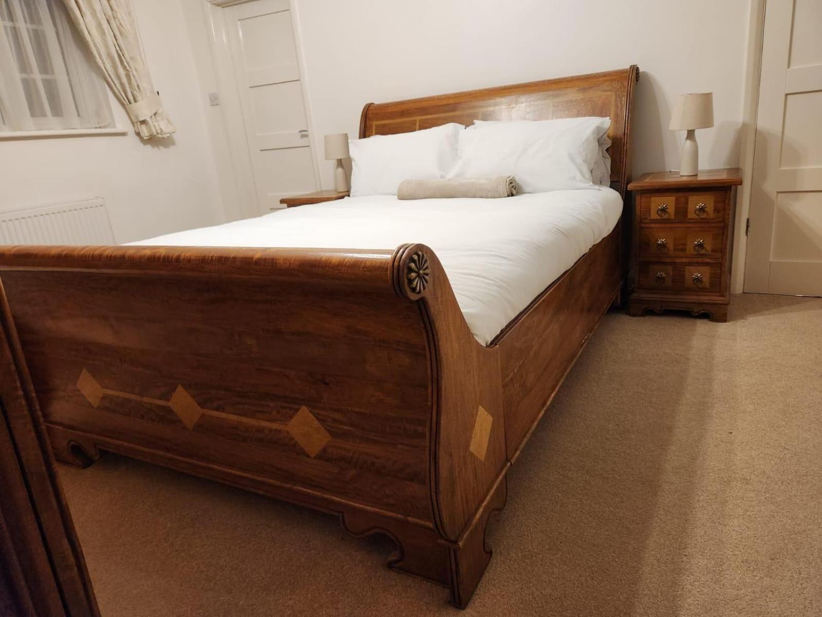 D Elmdon Shared 4 Bedrooms Homestay *
