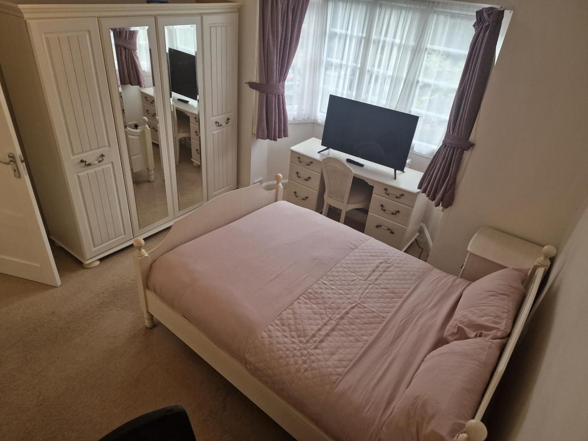 D Elmdon Shared 4 Bedrooms Homestay