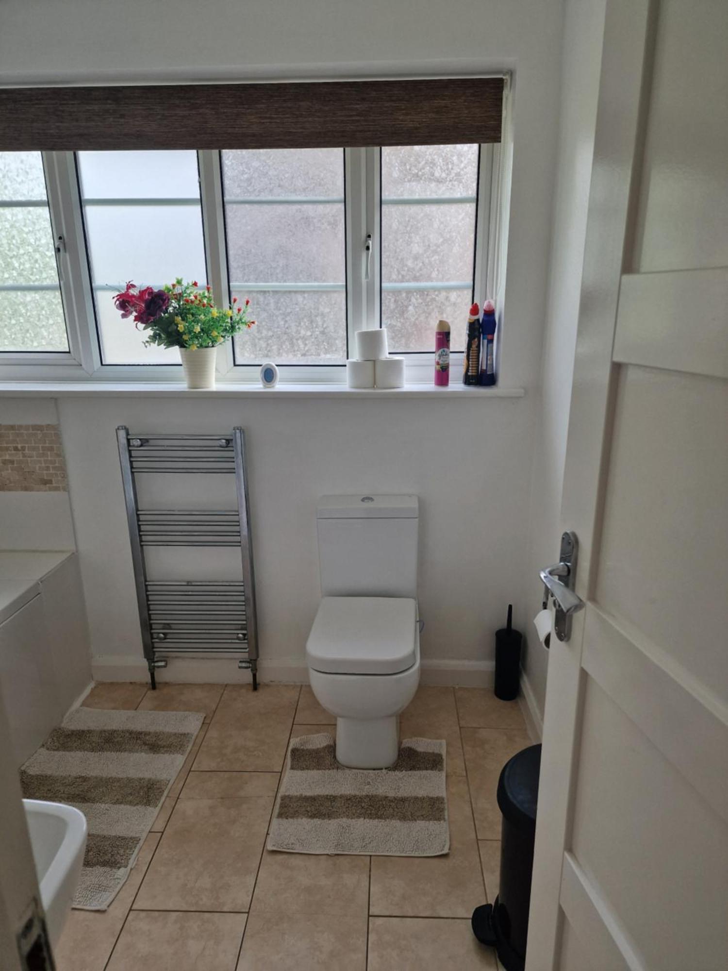 Homestay D Elmdon Shared 4 Bedrooms *